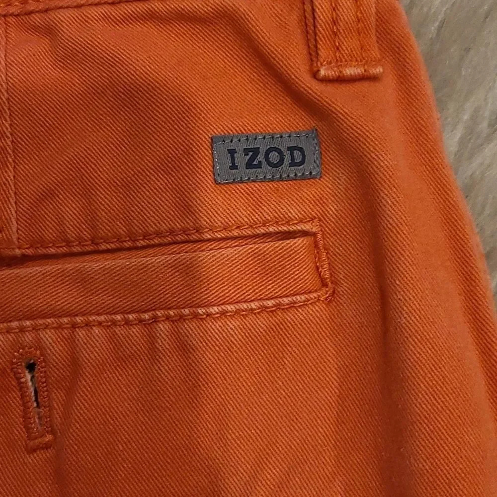 Izod mens salmon colored shorts size 32‎